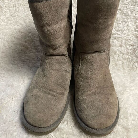 UGG Women's Gray Suede Boots side zipper wool lining SZ9 - Picture 7 of 13